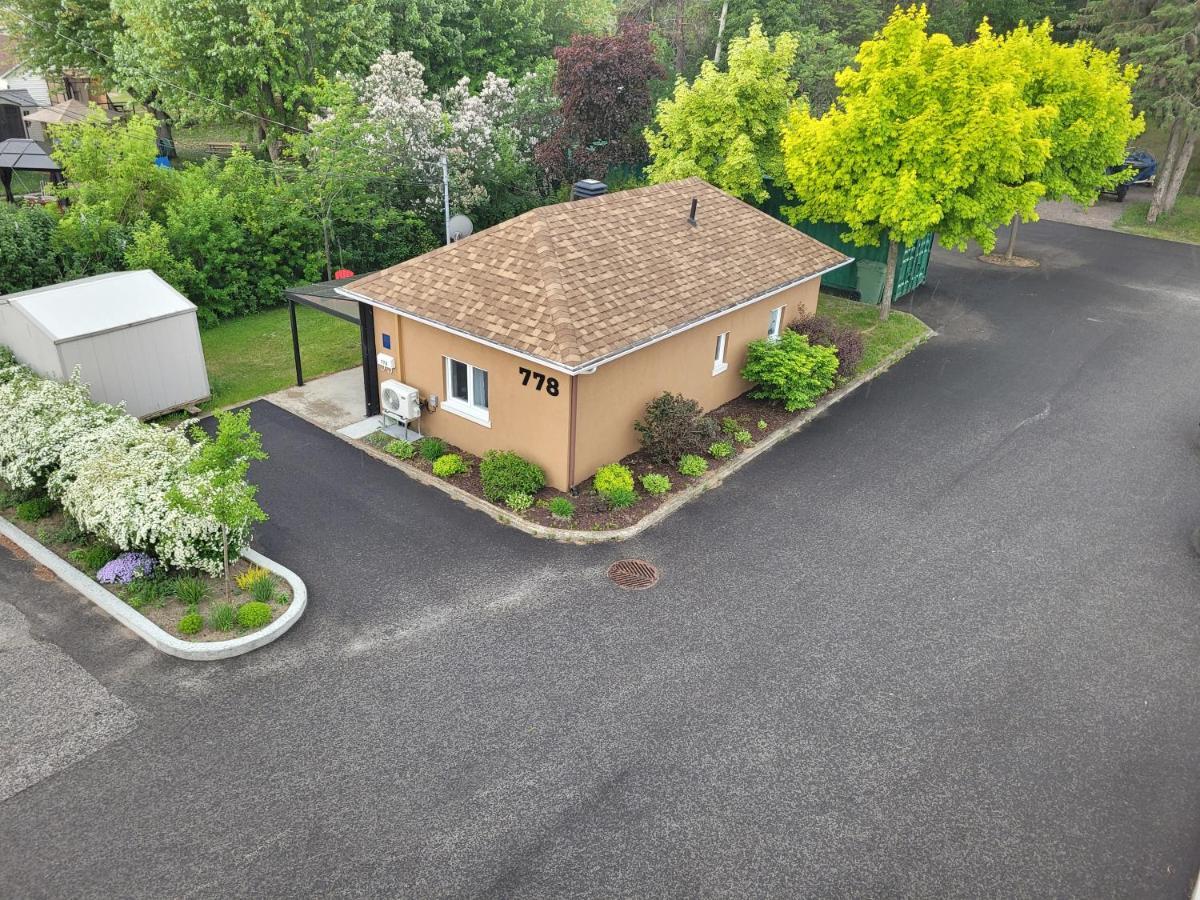 Maisonnette Dans La Nature En Pleine Ville. Trois-Rivières Εξωτερικό φωτογραφία